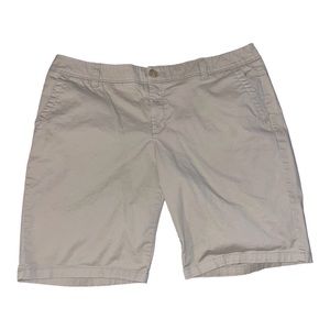 Liz Claiborne classic shorts. Size 16